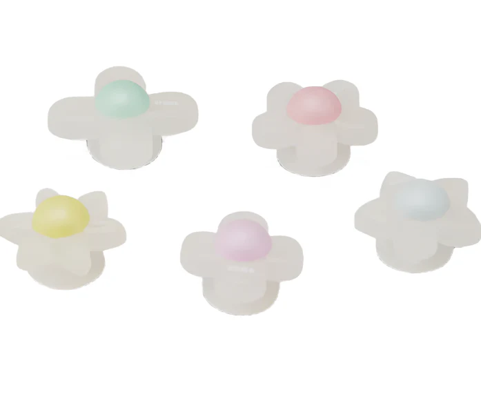 Crocs Iridescent Flowers Jibbitz Charms - 5 Pack - Image 2