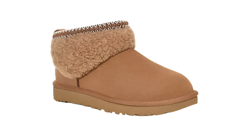 UGG Womens Classic Ultra Mini Maxi Curly Boots - Image 2