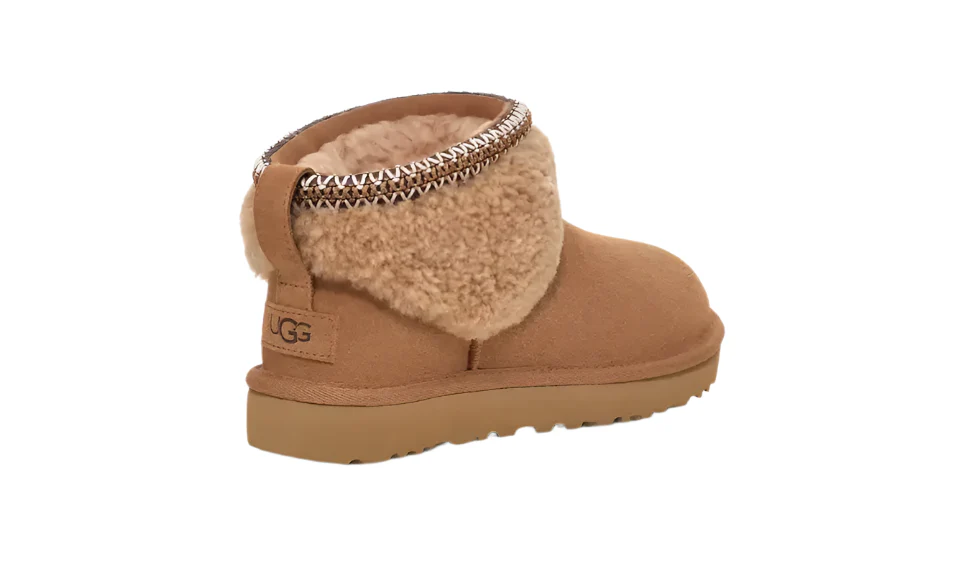 UGG Womens Classic Ultra Mini Maxi Curly Boots - Image 4