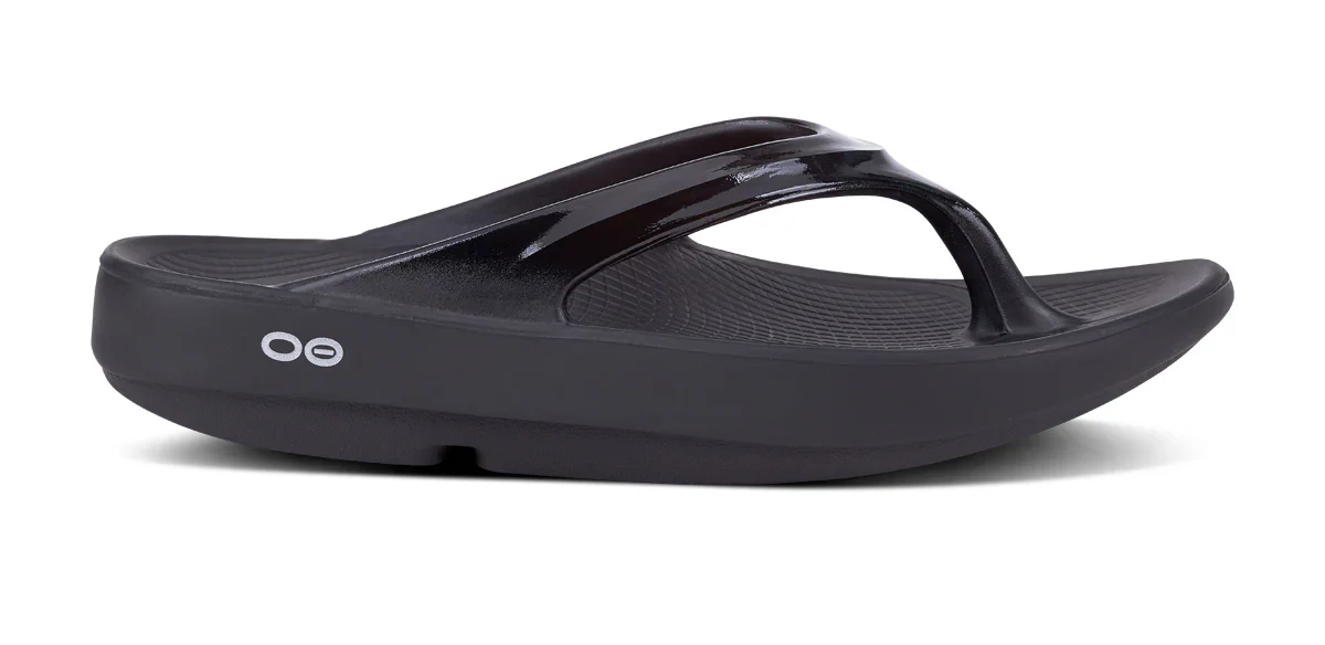 OOfos Womens OOlala Thong Sandals - Image 2