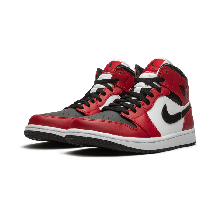 Nike Men's Air Jordan 1 Mid 'Chicago Black Toe' Shoes - Image 3