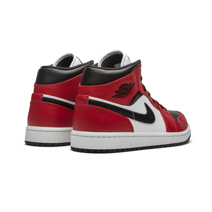 Nike Men's Air Jordan 1 Mid 'Chicago Black Toe' Shoes - Image 4