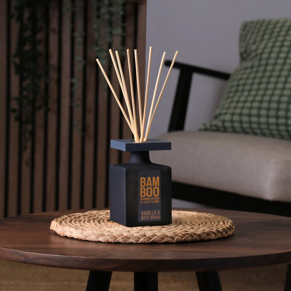 Heart & Home Bamboo Vanilla & White Woods Diffuser - Image 2