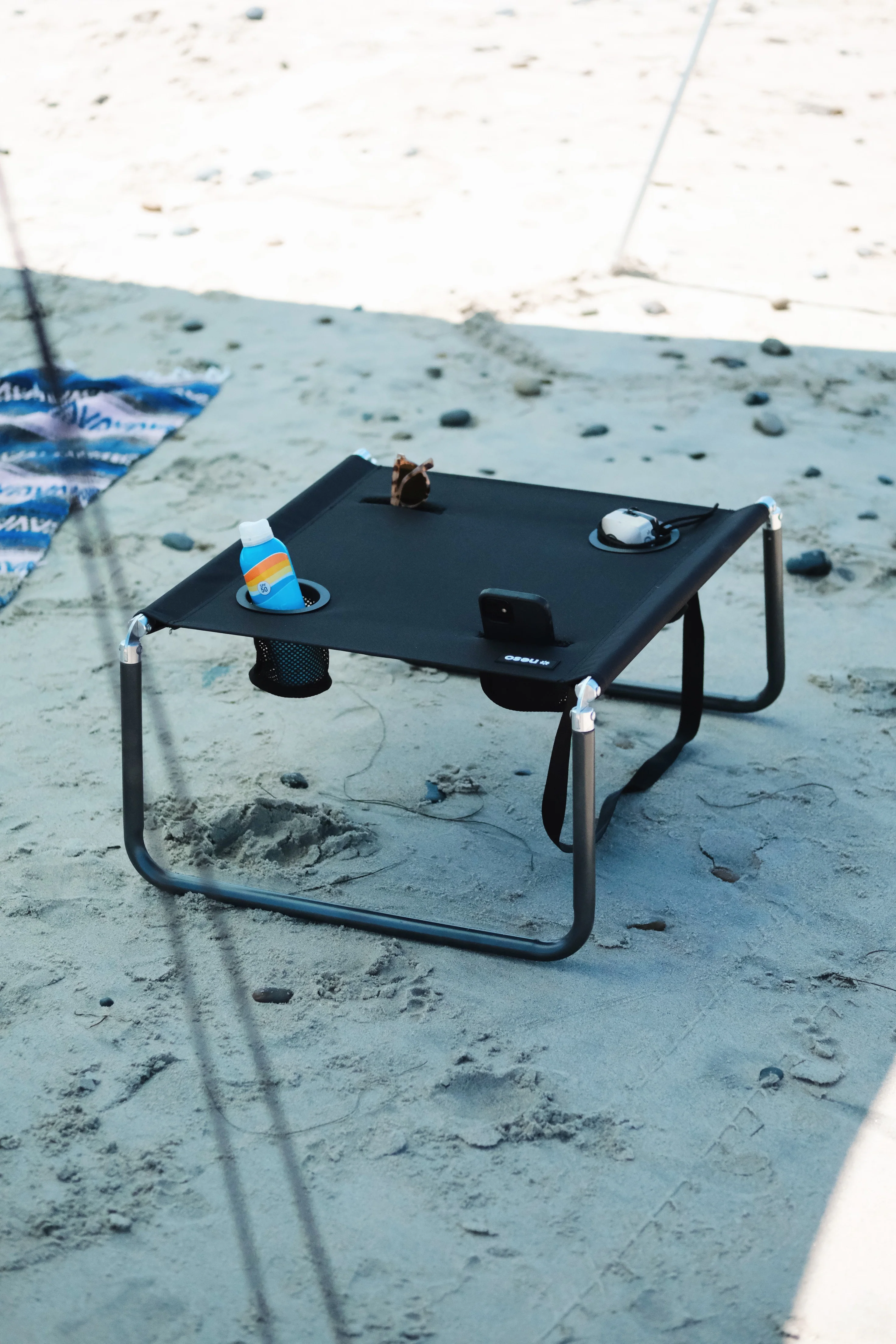 Neso Beach Table - Image 10