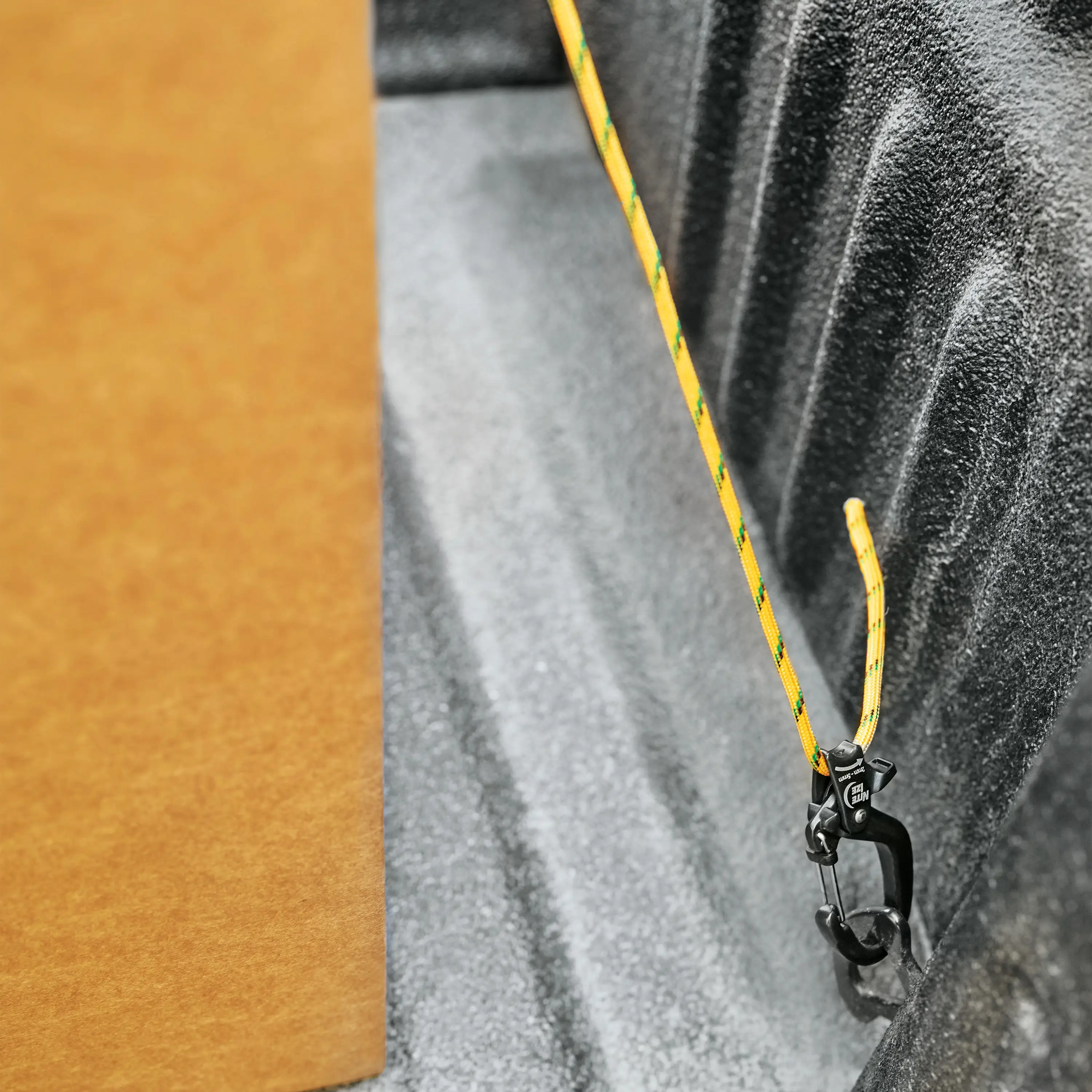 Nite Ize Camjam Slidelock Rope Tightener - Small + 10 Ft. Paracord - Image 9