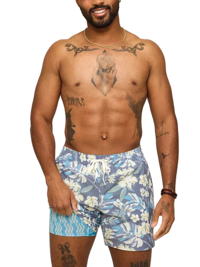 Chubbies Mens The Starry Night Stems 5.5" Classic Lined Swim Trunks - Image 2