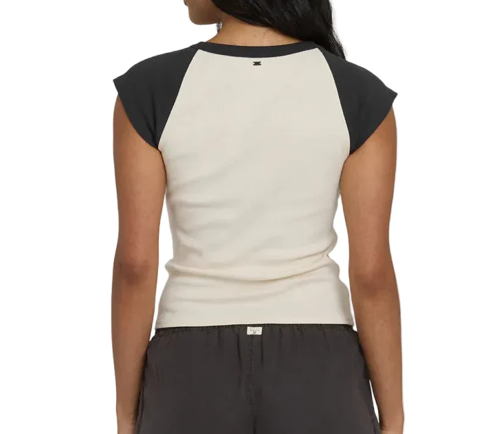 Billabong Womens Des Tropic Short Sleeve Raglan Top - Image 3