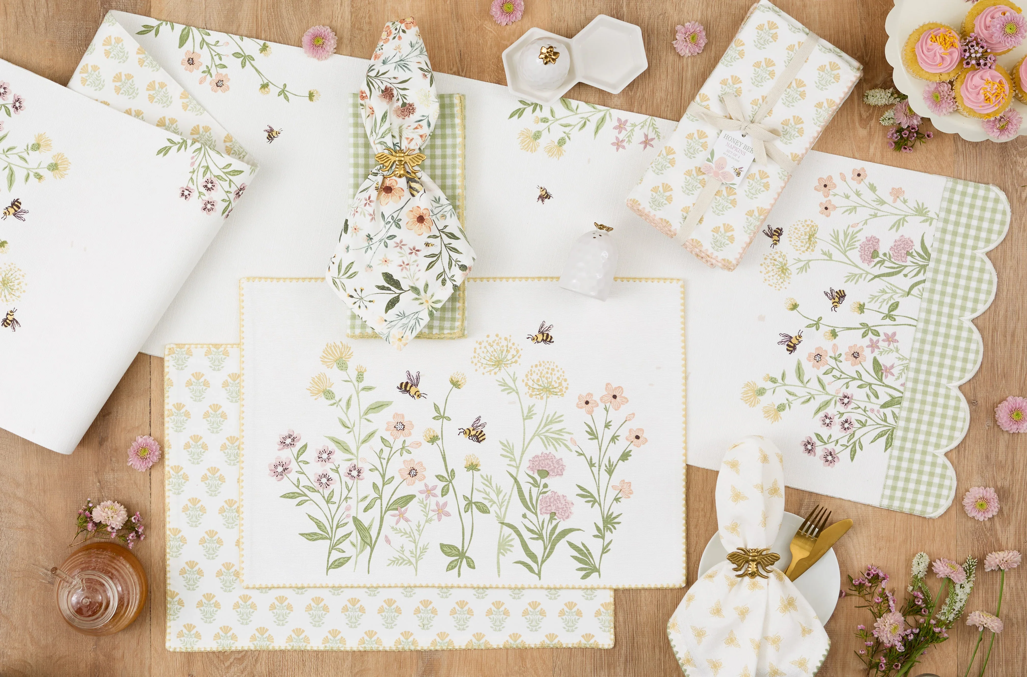 Design Imports Spring Wildflowers Embellished Placemat - Image 3
