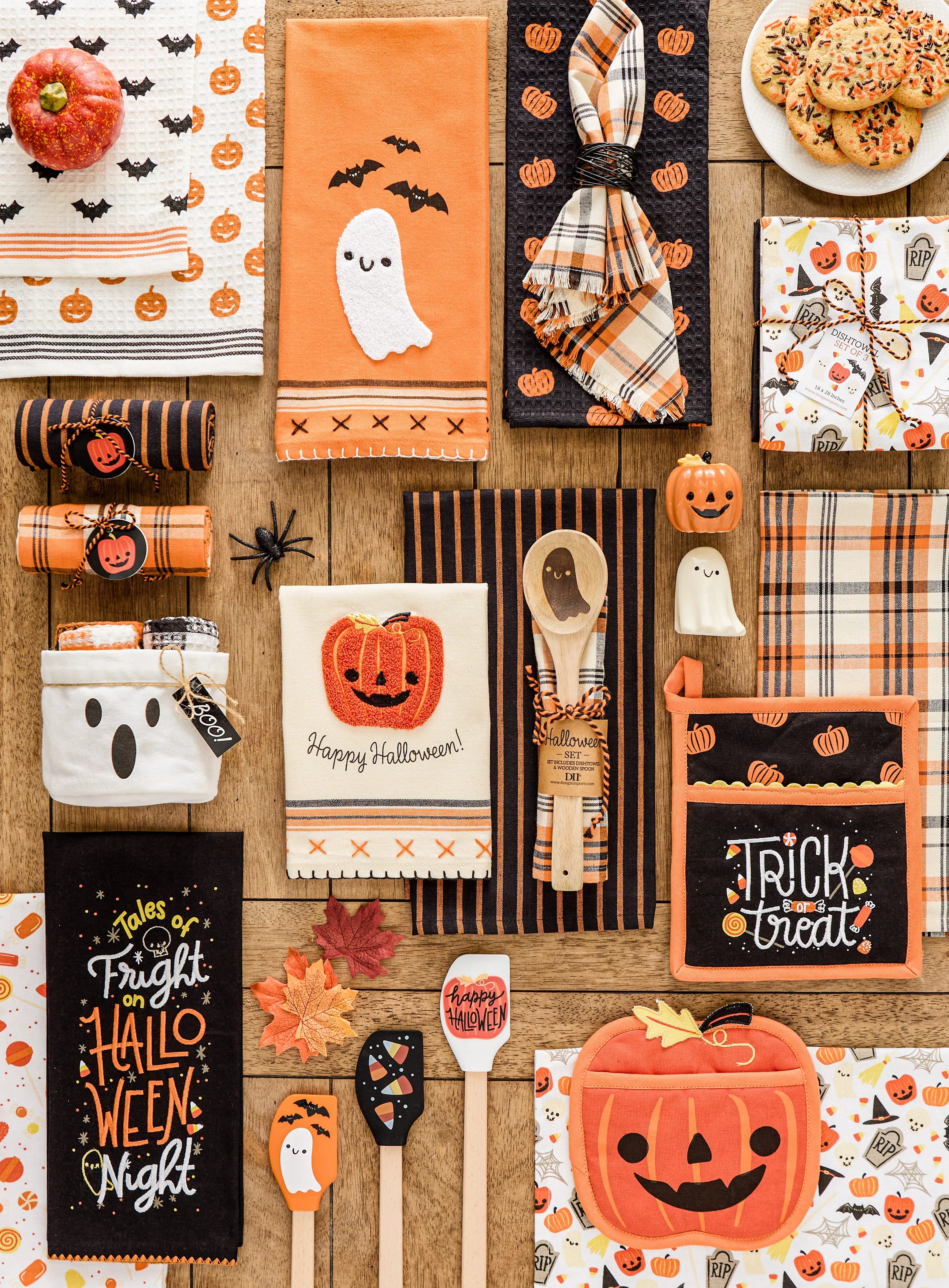Design Imports Trick or Treat Potholder Gift Set - Image 4