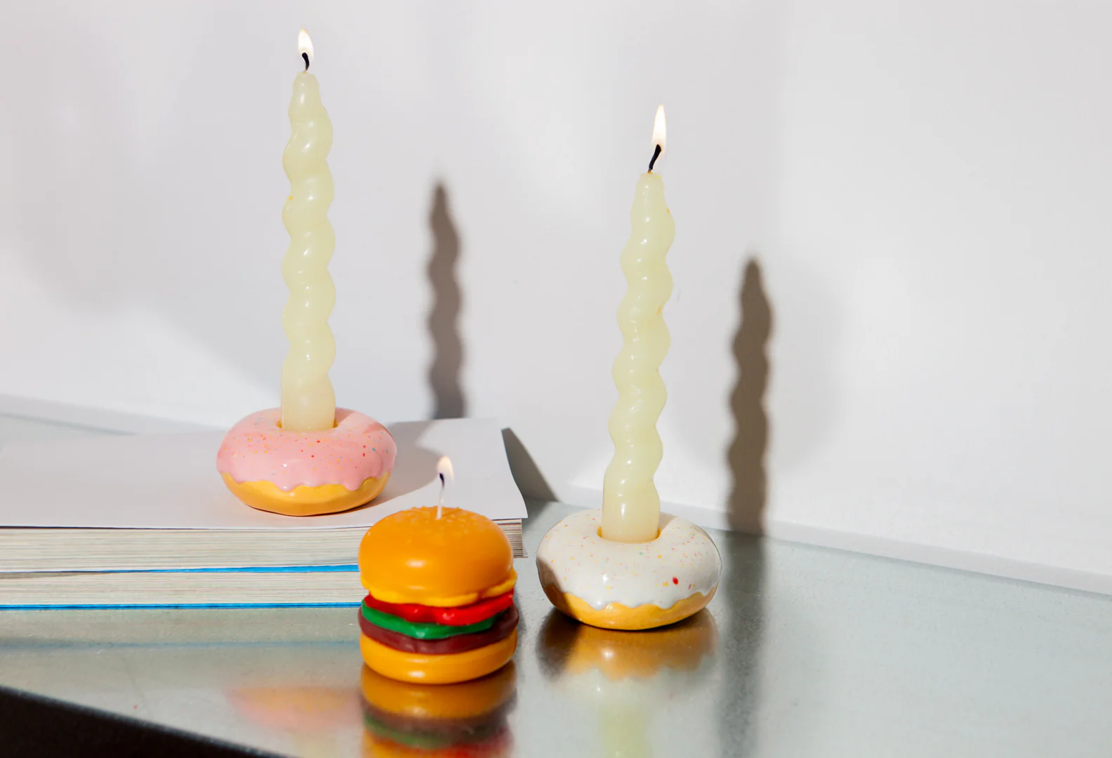 Doiy Fast Food Candle Holder - White Donut - Image 5