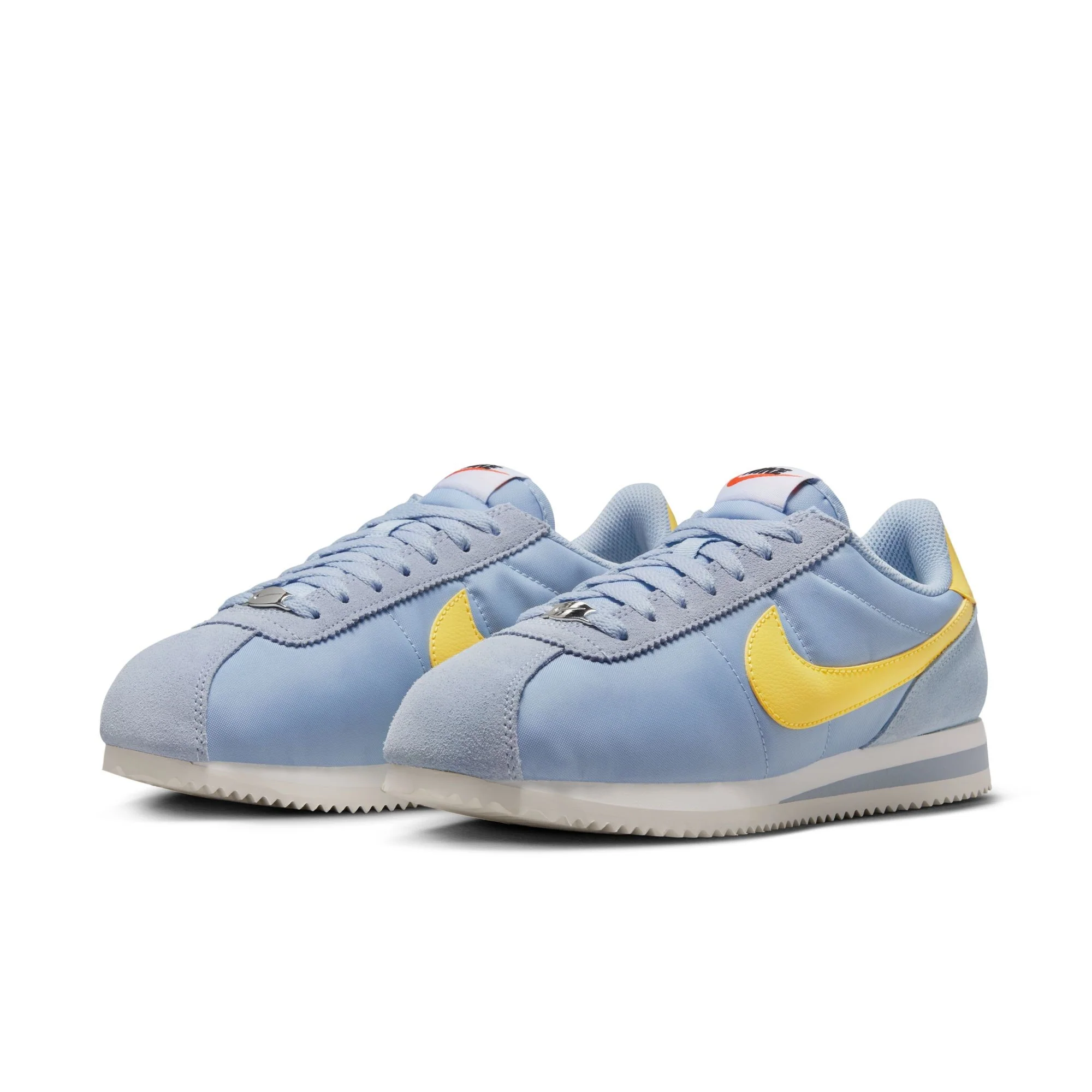 Nike Womens Cortez Leather Shoes - Image 2