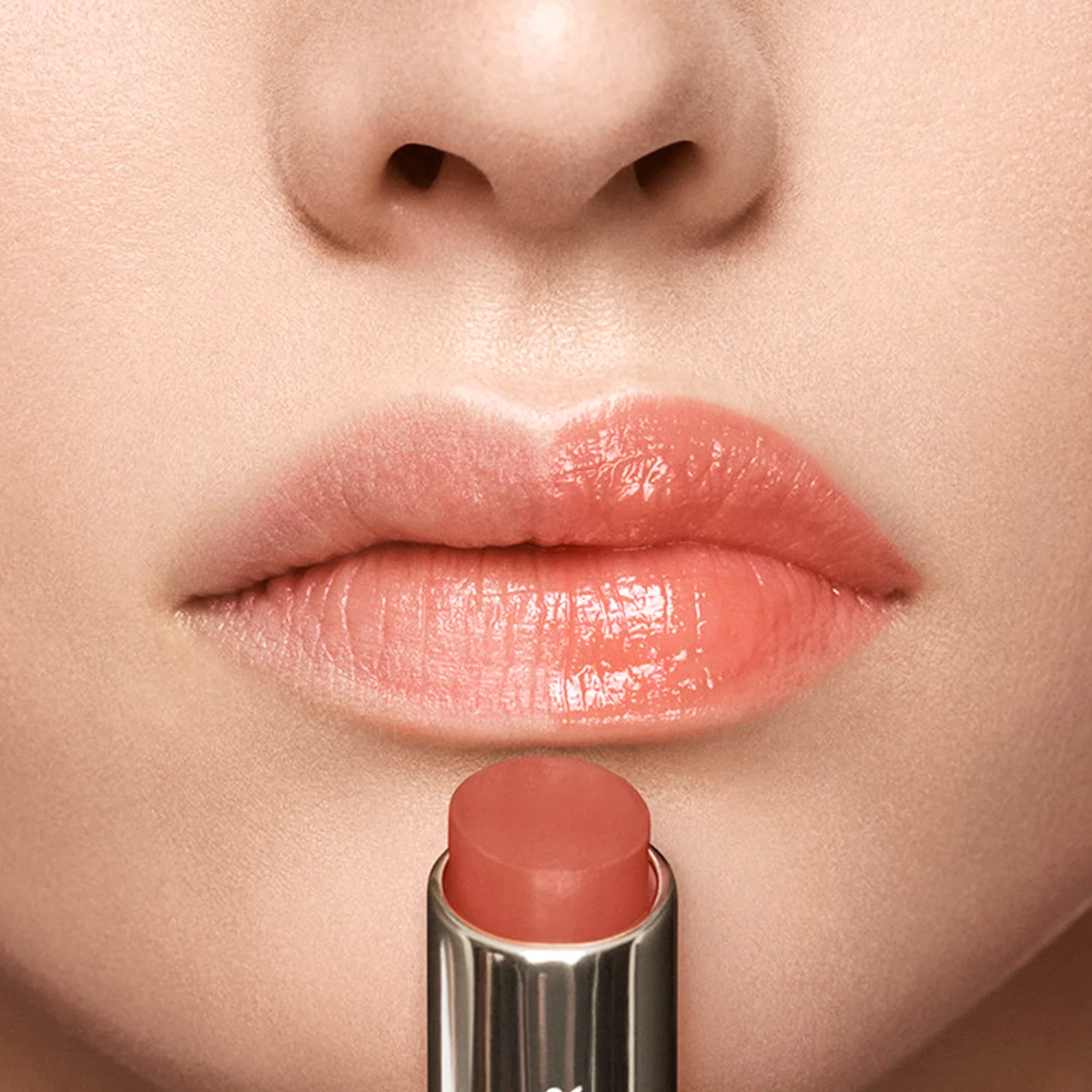 Estée Lauder Futurist HydraPlump Tinted Lip Balm - Bloom Cocoon - Image 3