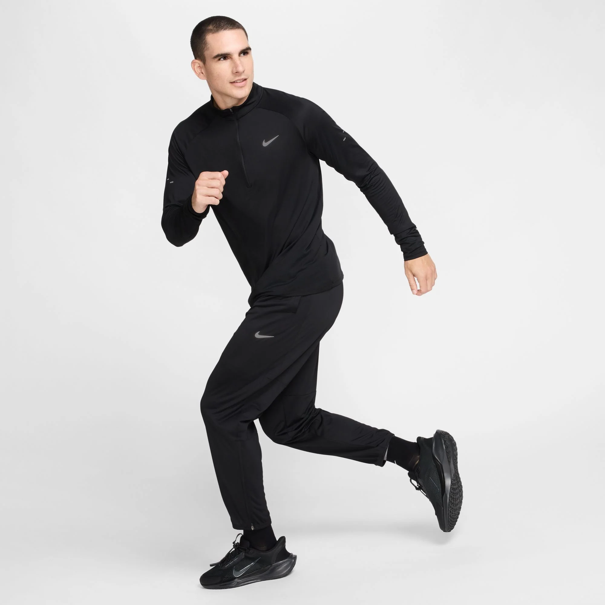 Nike Mens Dri-FIT Challenger Pants - Image 5