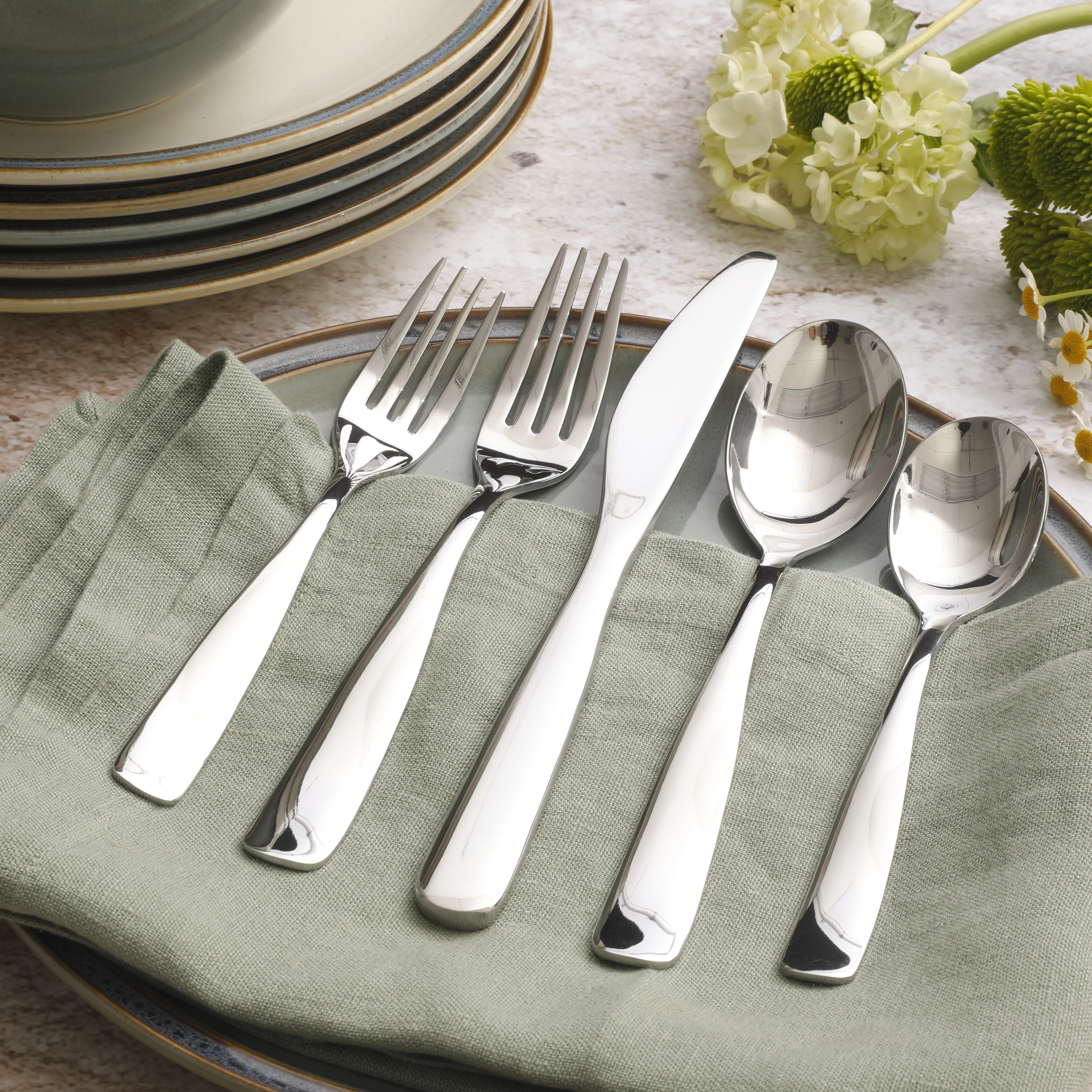 Gibson Home Hulton 20 Piece Stainless Steel Flatware Set - Silver - Image 3