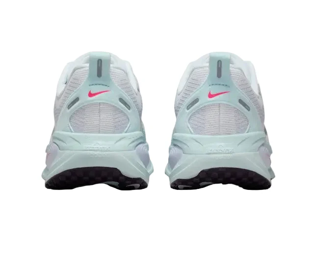 Nike Women's Vomero 18 Road Running Shoe - Image 6