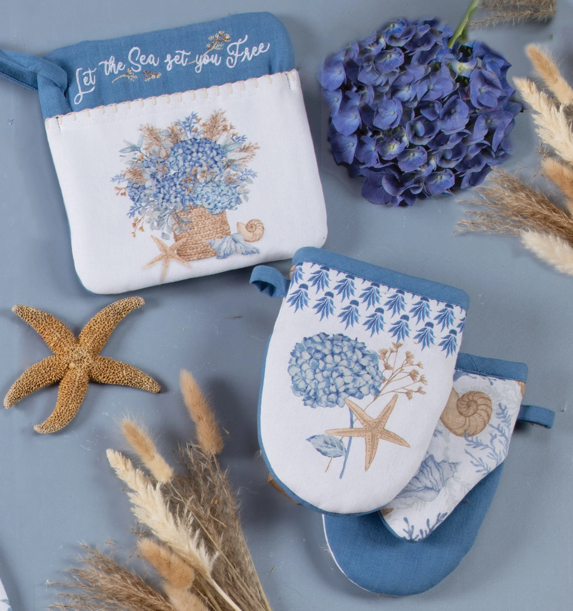 Kay Dee Designs Beach Vibes Hydrangea Bouquet Pocket Mitt - Image 2