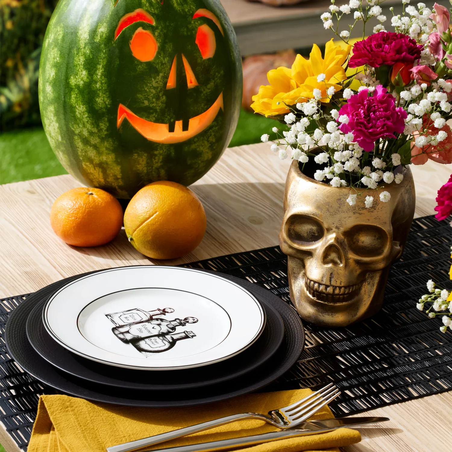 Lenox Vintage Halloween Dessert Plates - Set of 4 - Image 4