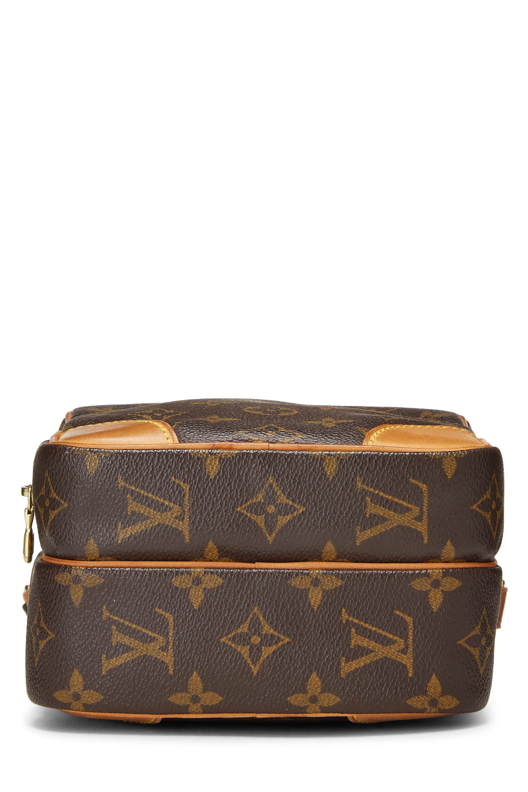 Louis Vuitton Monogram Amazone Crossbody Handbag - Image 5