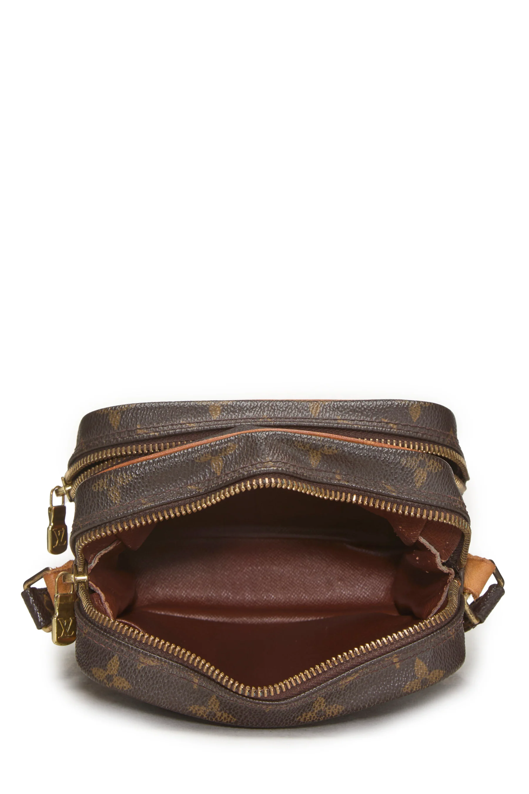 Louis Vuitton Monogram Amazone Crossbody Bag - Image 3