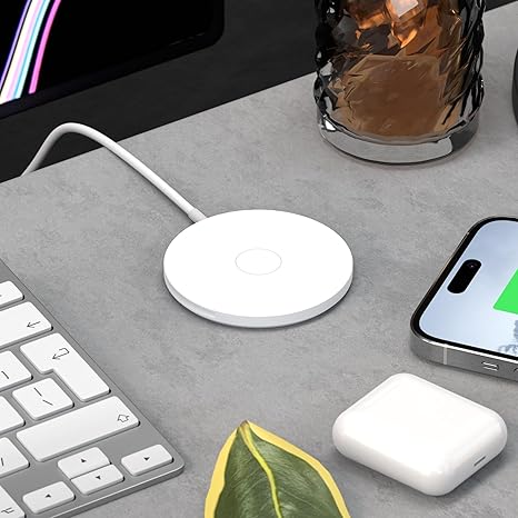 Phonesuit Magpad Magnetic Wireless Charging Pad - iPhone 12 & 13 - Image 4
