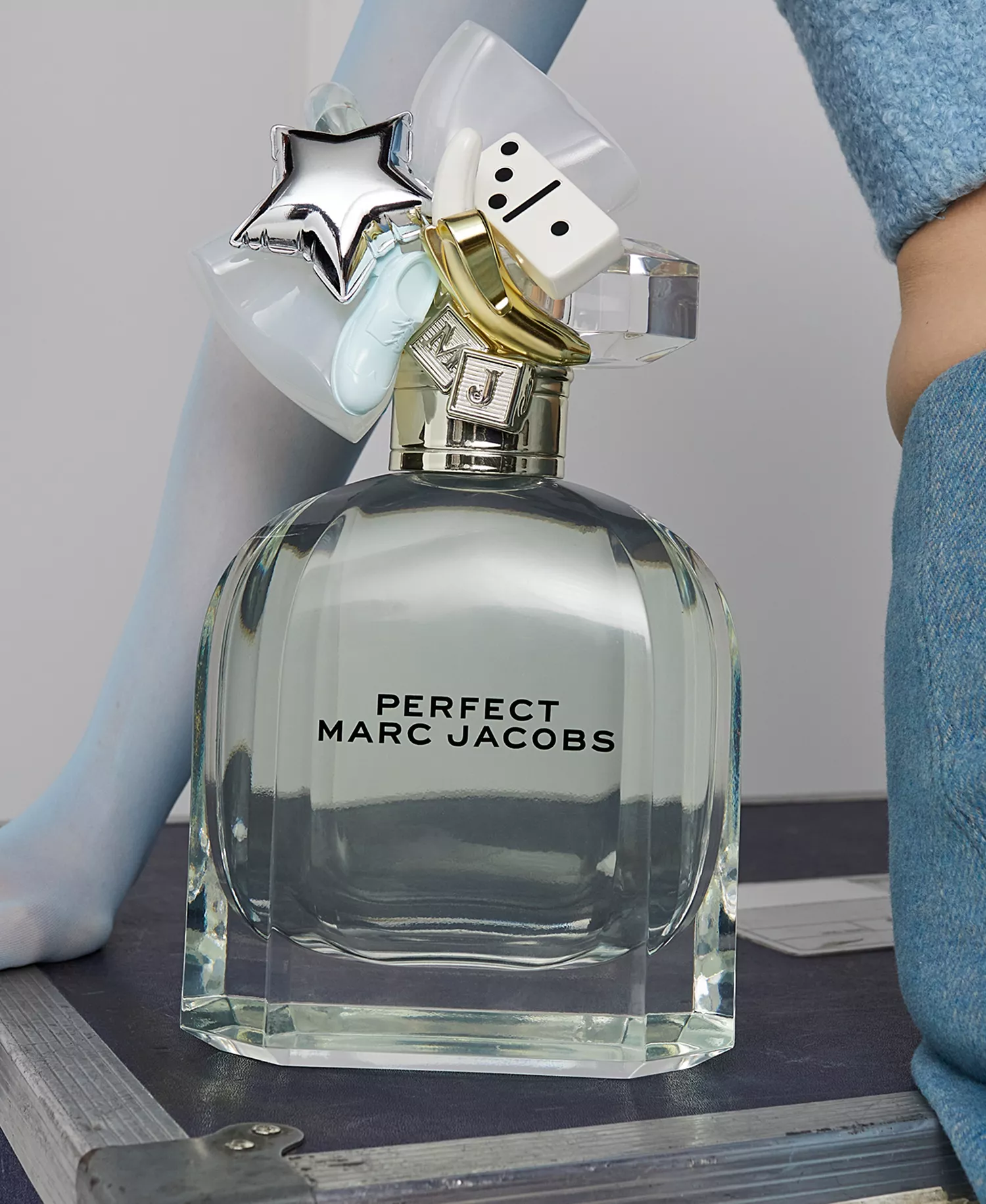 Marc Jacobs Perfect Eau De Toilette Spray - 1.6 oz. - Image 7