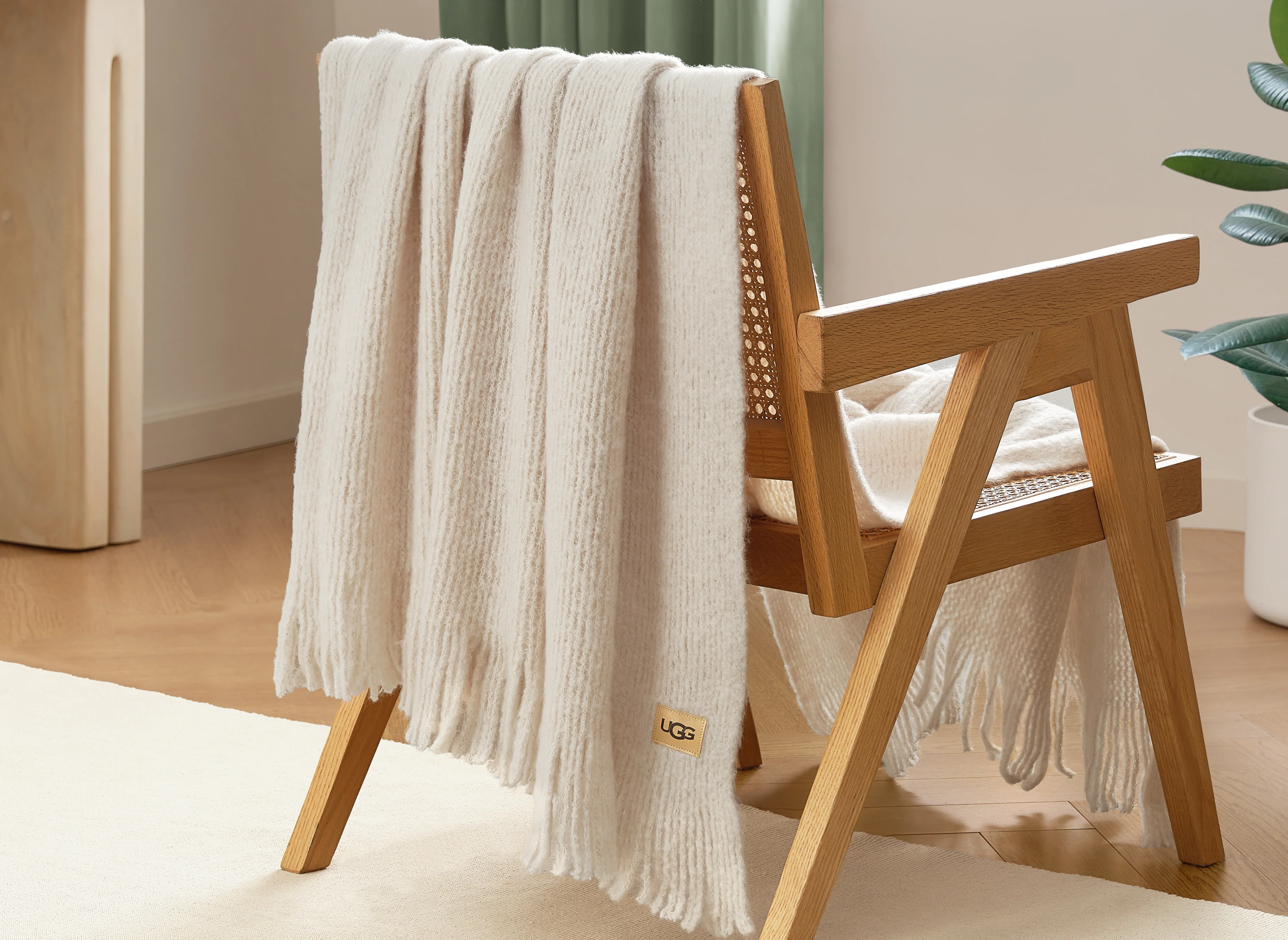 UGG Margot Knit Throw Blanket - Cream - Image 5