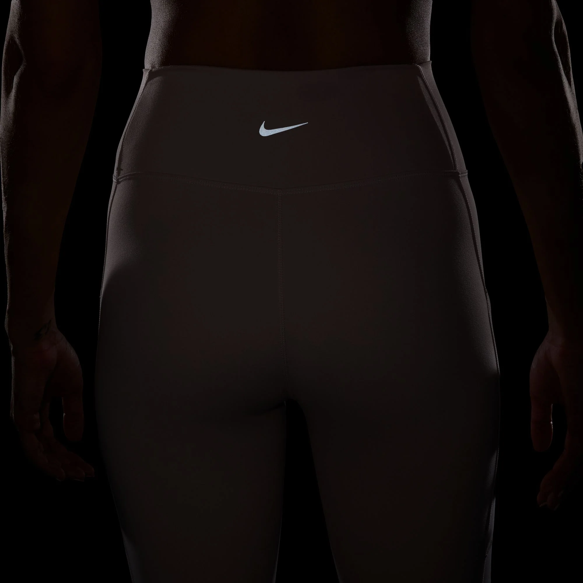 Nike Womens Dri-Fit High Rise 7/8 Pocket Leggings - Image 4
