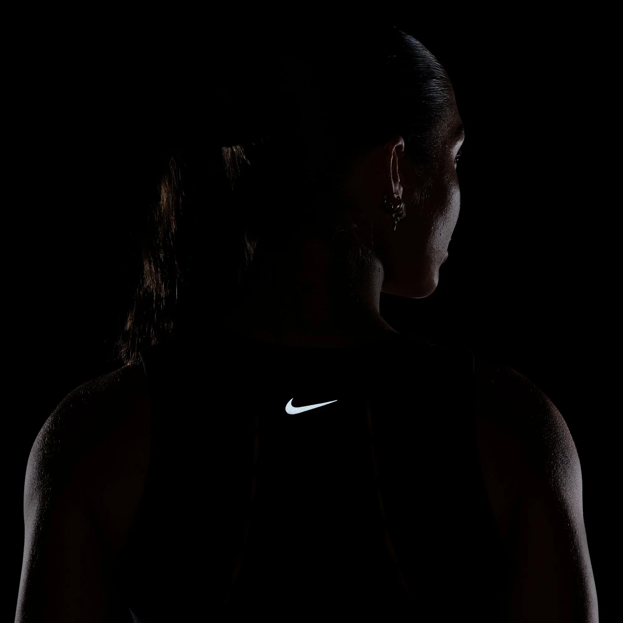 Nike Womens One Fitted Dri-FIT Tank Top - Image 3