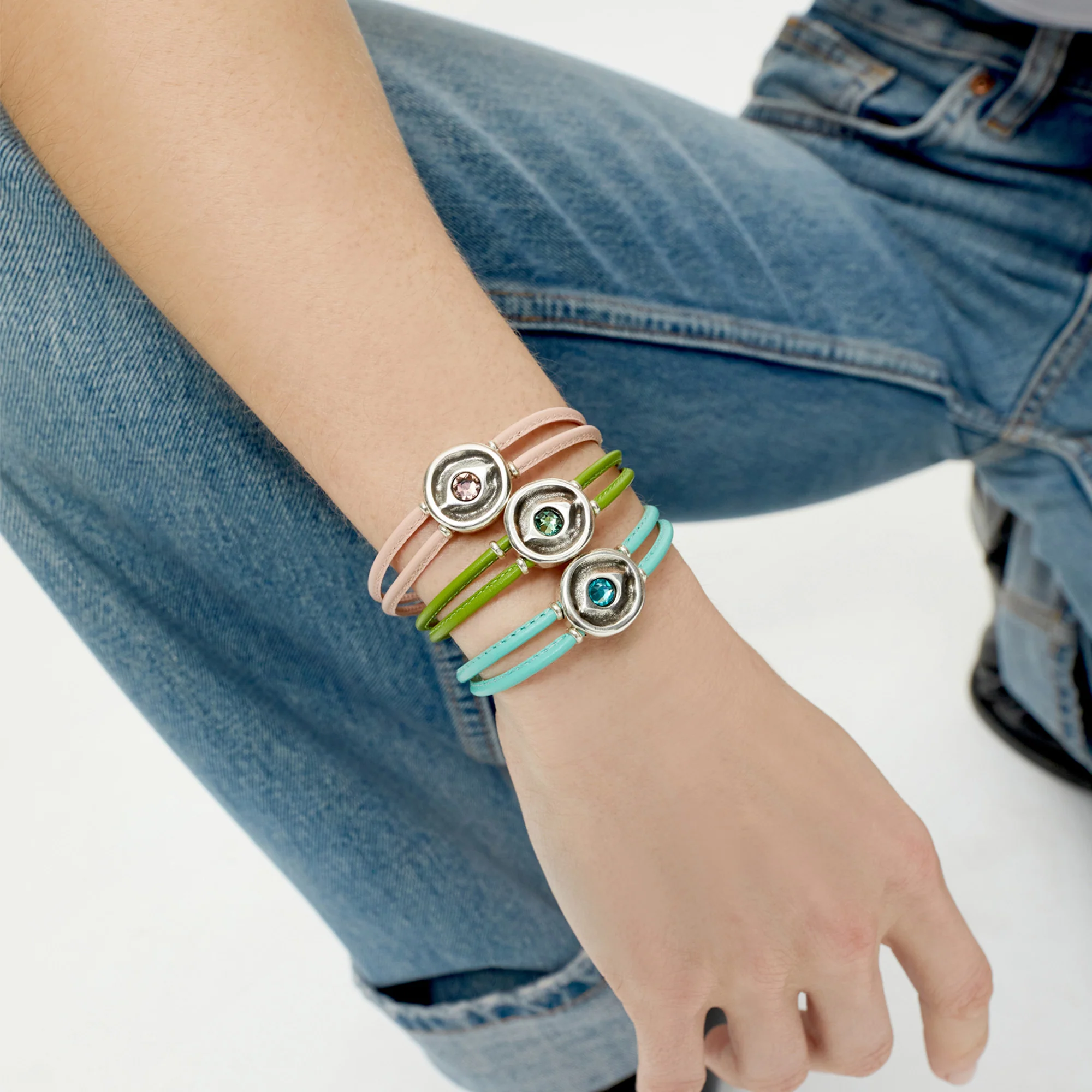 UNOde50 Ser Intuitiva Silver-Plated Bracelet - Medium - Image 5