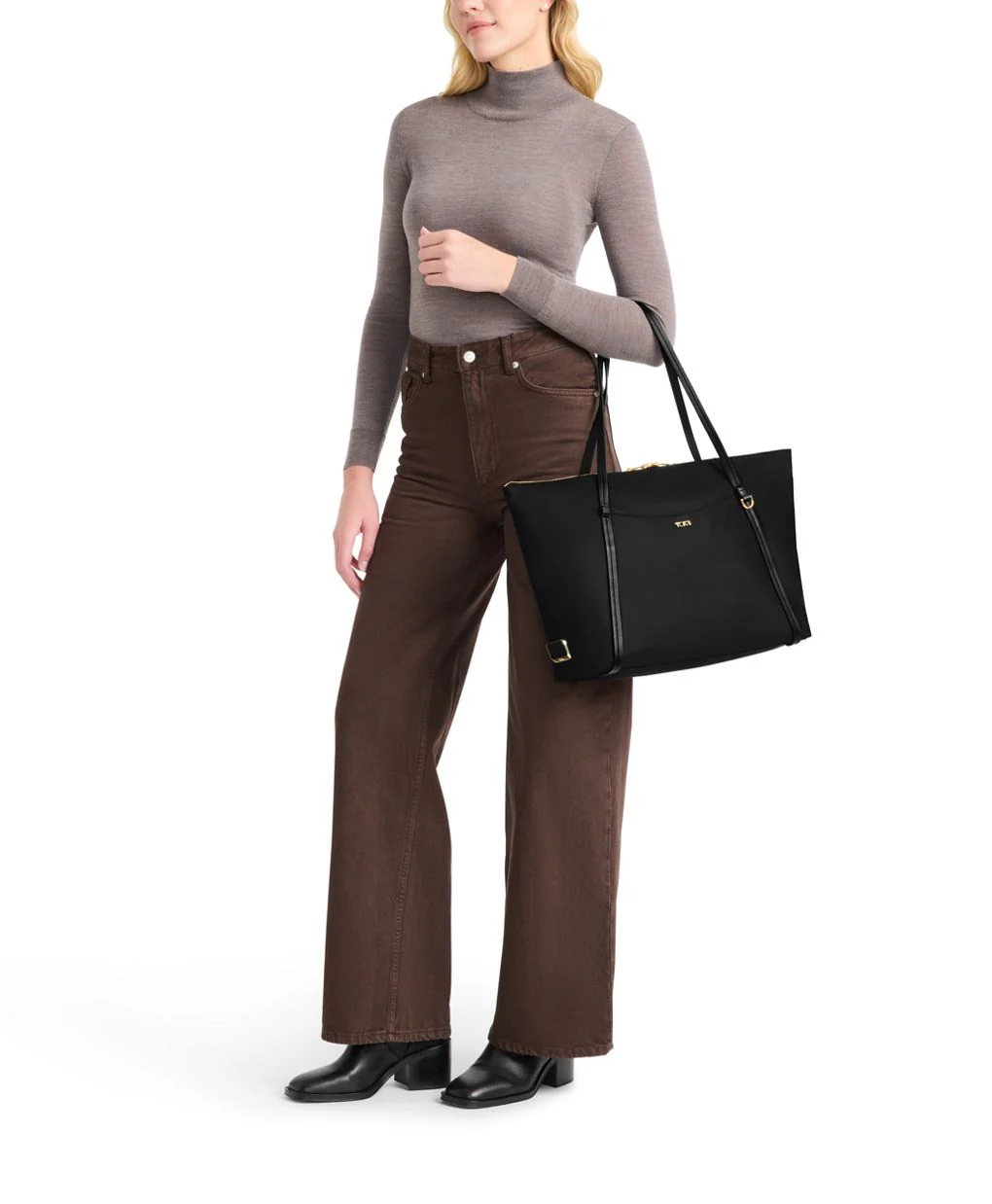 TUMI Voyageur Q Tote Handbag - Image 7