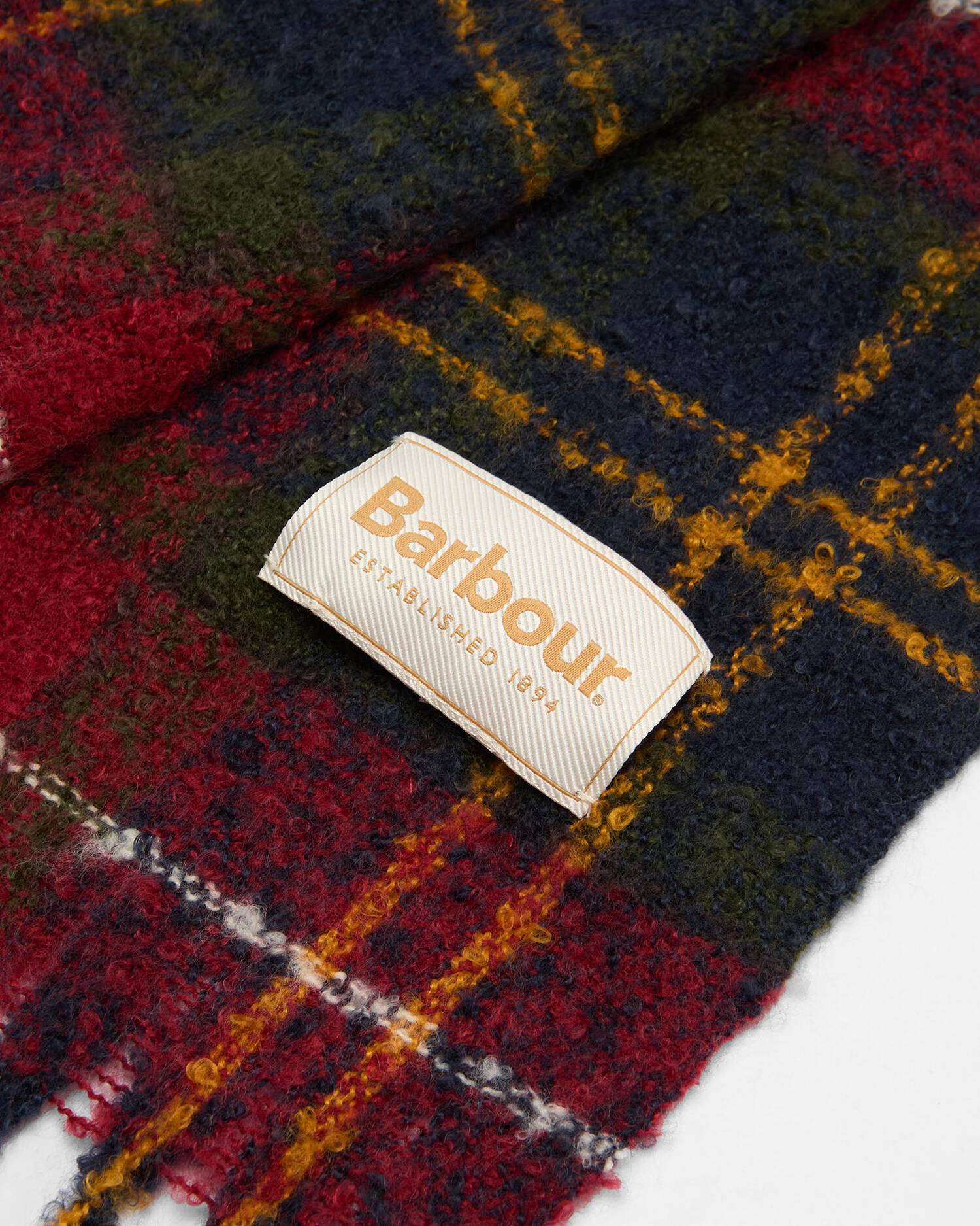 Barbour Womens Saltburn Beanie & Tartan Scarf Gift Set - Image 7
