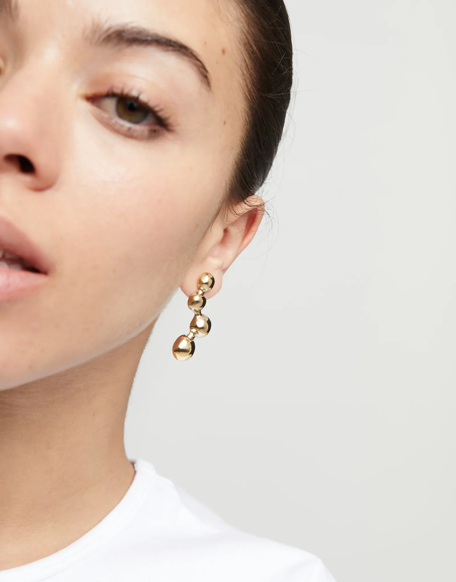 UNOde50 Ser Intrepida Gold-Plated Four Bubble Bead Earrings - Image 3