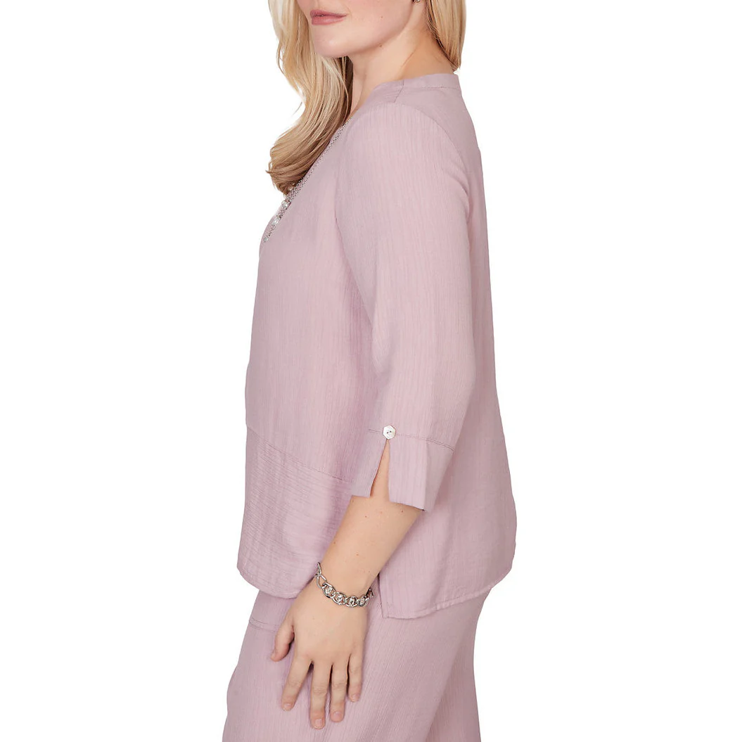 Alfred Dunner Womens Textured Spliced Rose Top with Necklace - Image 4