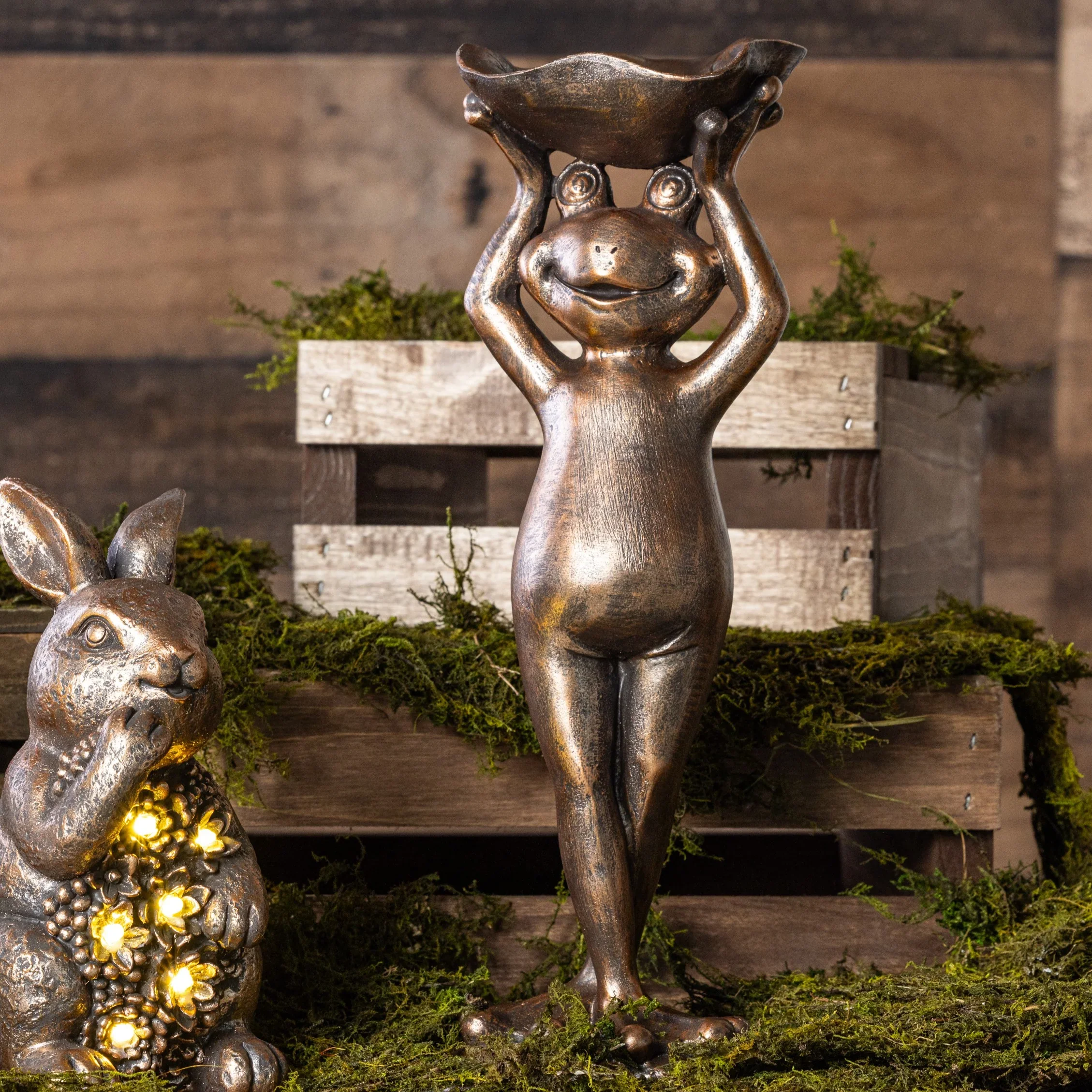 Transpac Resin Rustic Gold Frog Birdfeeder - Image 2