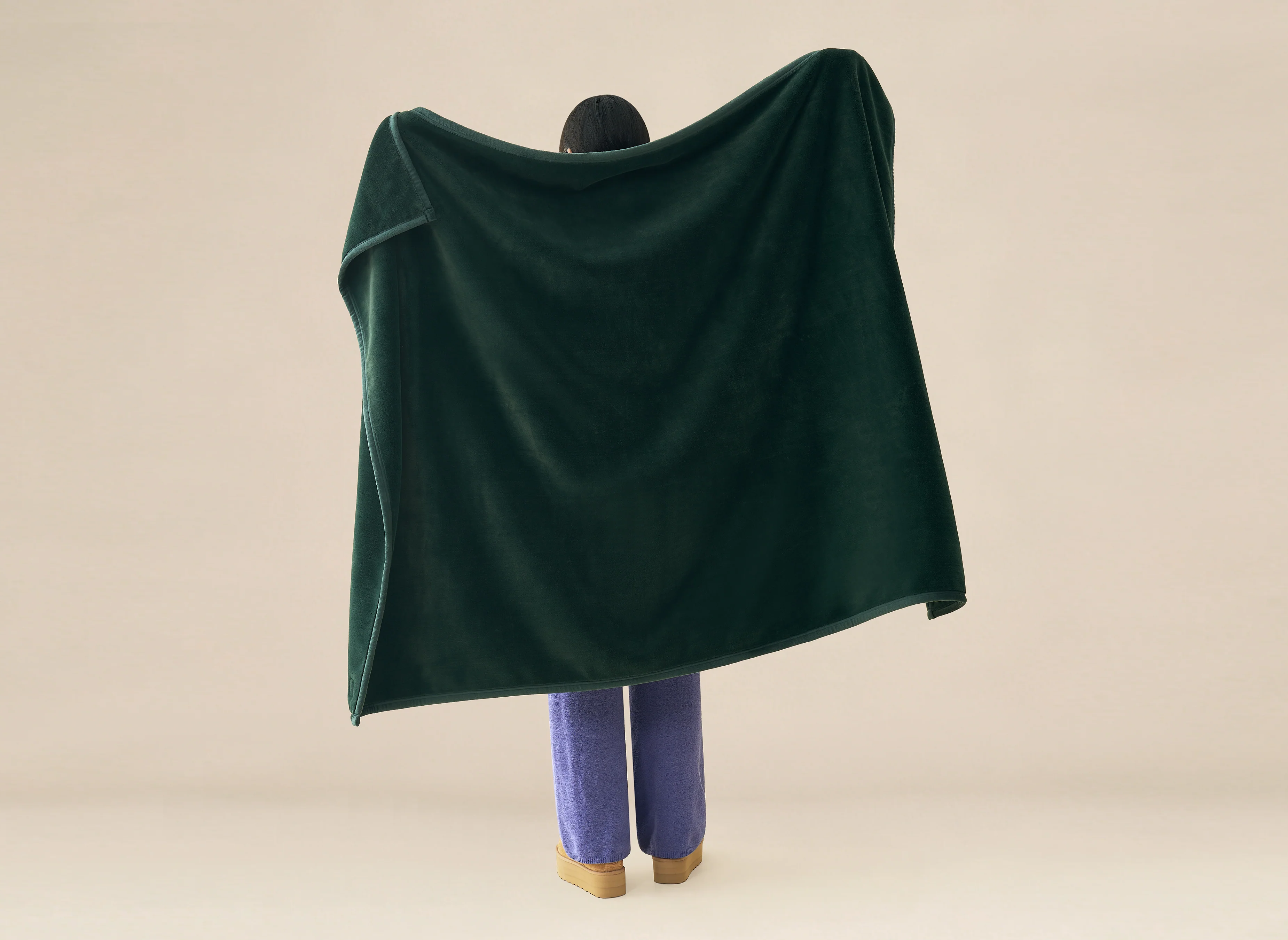 UGG Coco Throw Blanket - Arugula - Image 3