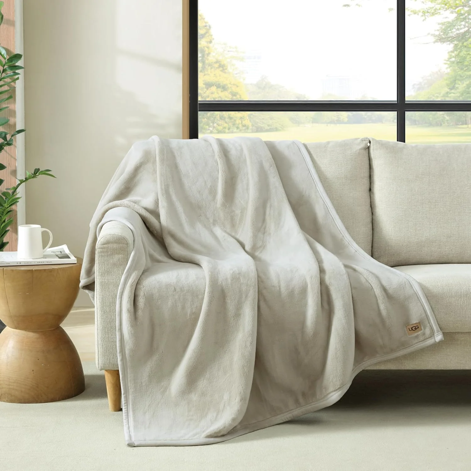 UGG Coco Throw Blanket - Image 3