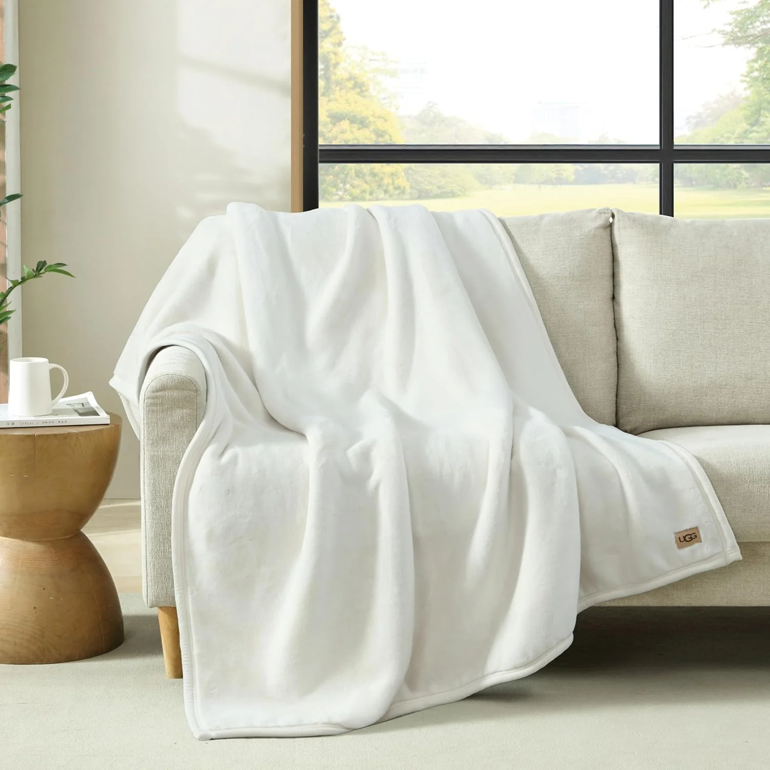 UGG Coco Throw Blanket - Image 3