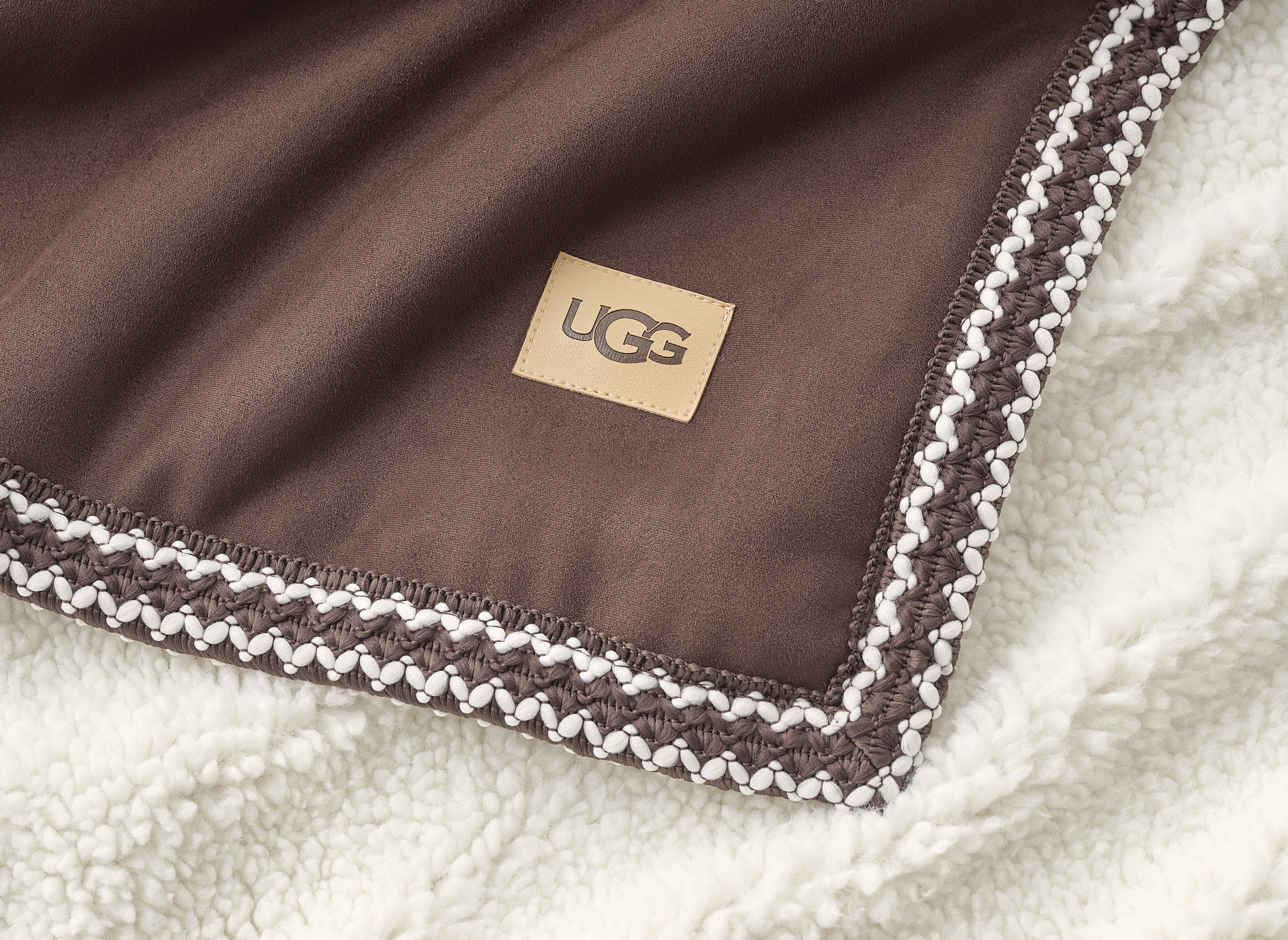 UGG Kirkwood UGGBraid Throw Blanket - Burnt Cedar - Image 2