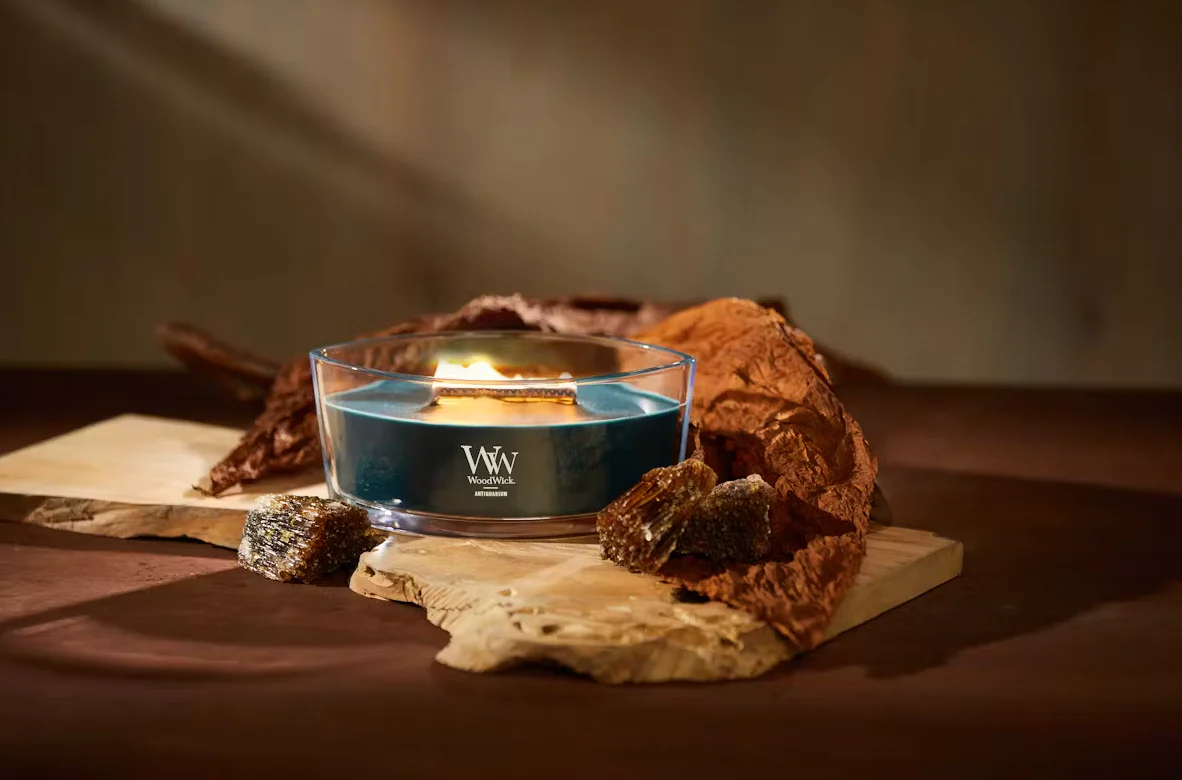 WoodWick Ellipse Candle - Antiquarium - Image 4