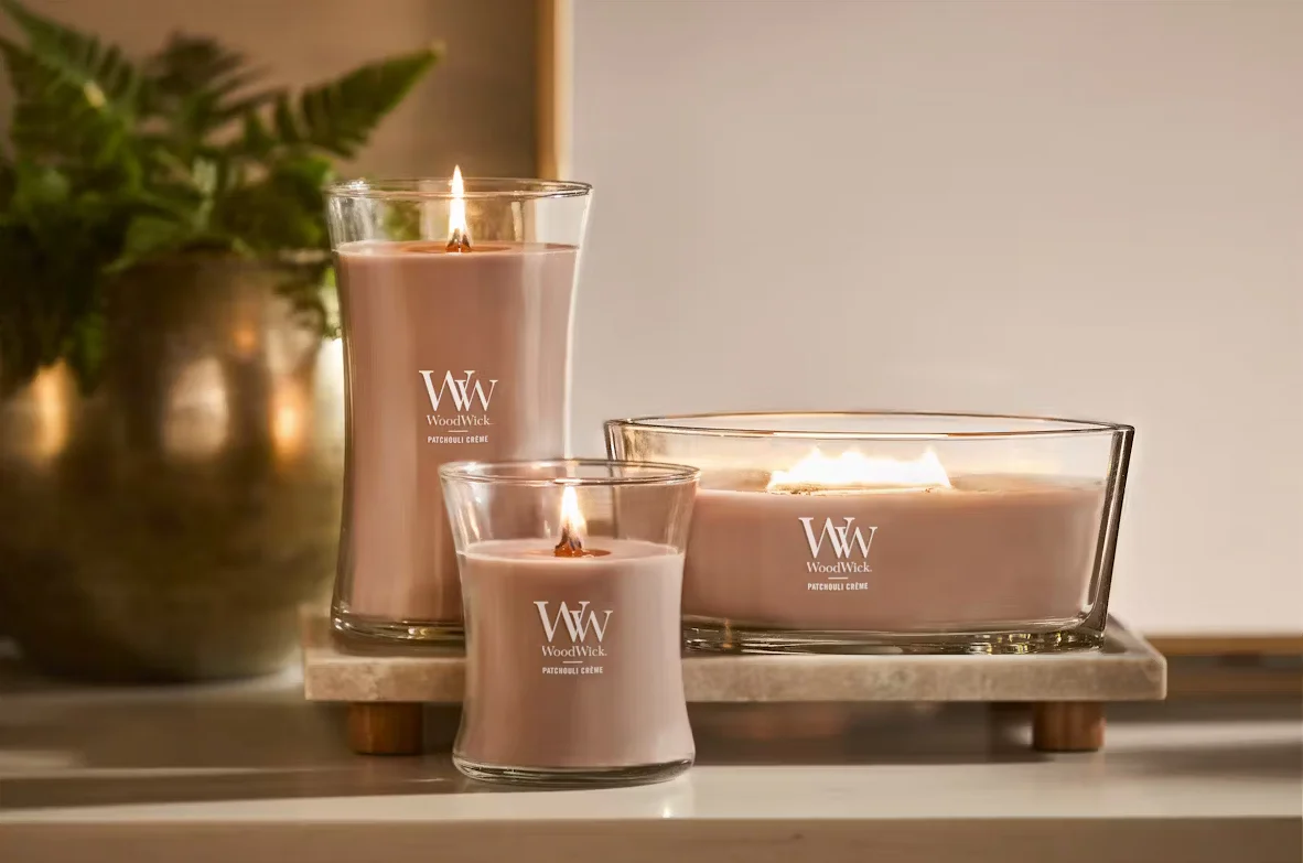 WoodWick Medium Hourglass Candle - Patchouli Crème - Image 6
