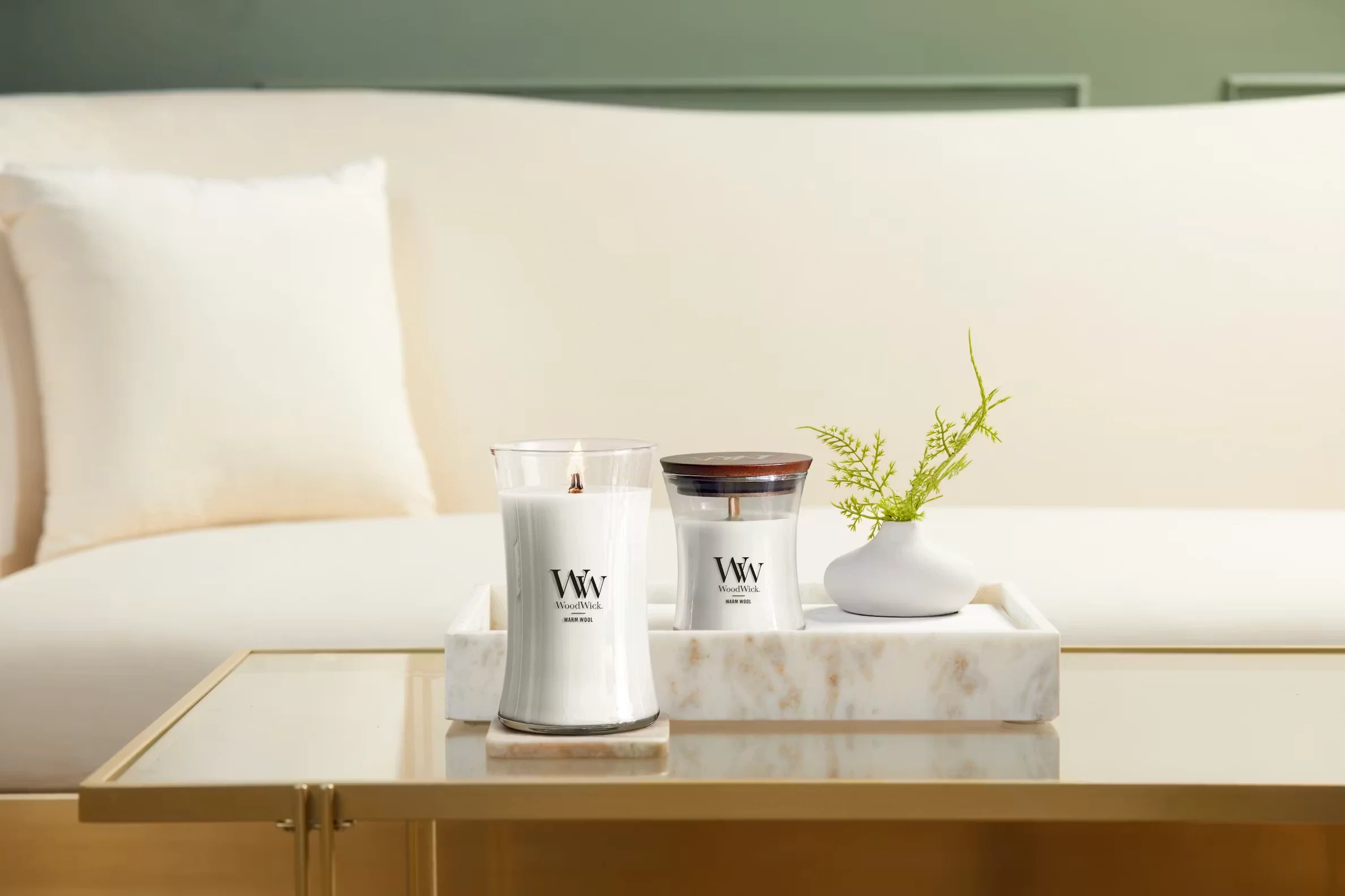 WoodWick Warm Wool Medium Hourglass Candle - Image 2
