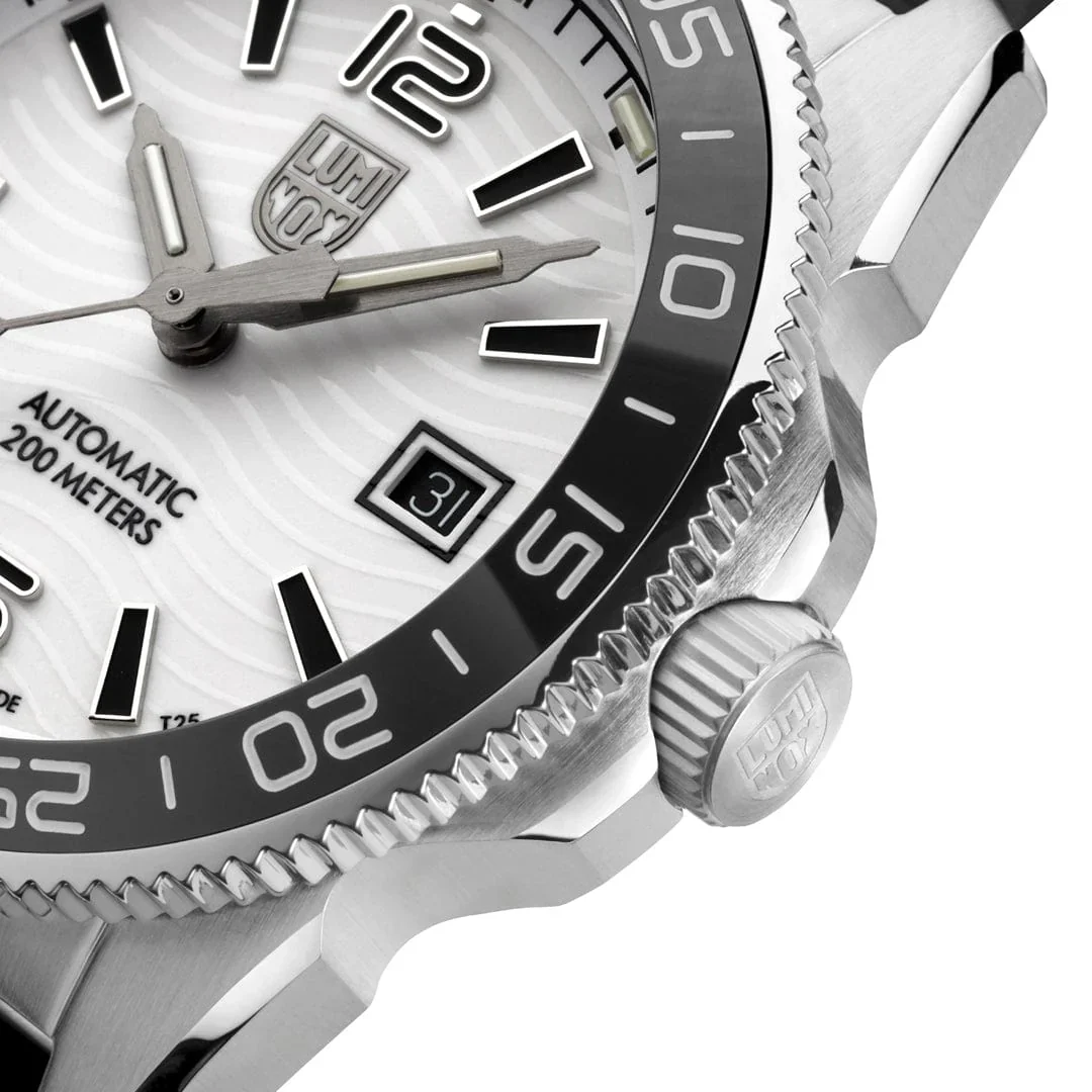 Luminox Pacific Diver Automatic Midnight Mariner Dive Watch - 42mm - Image 3
