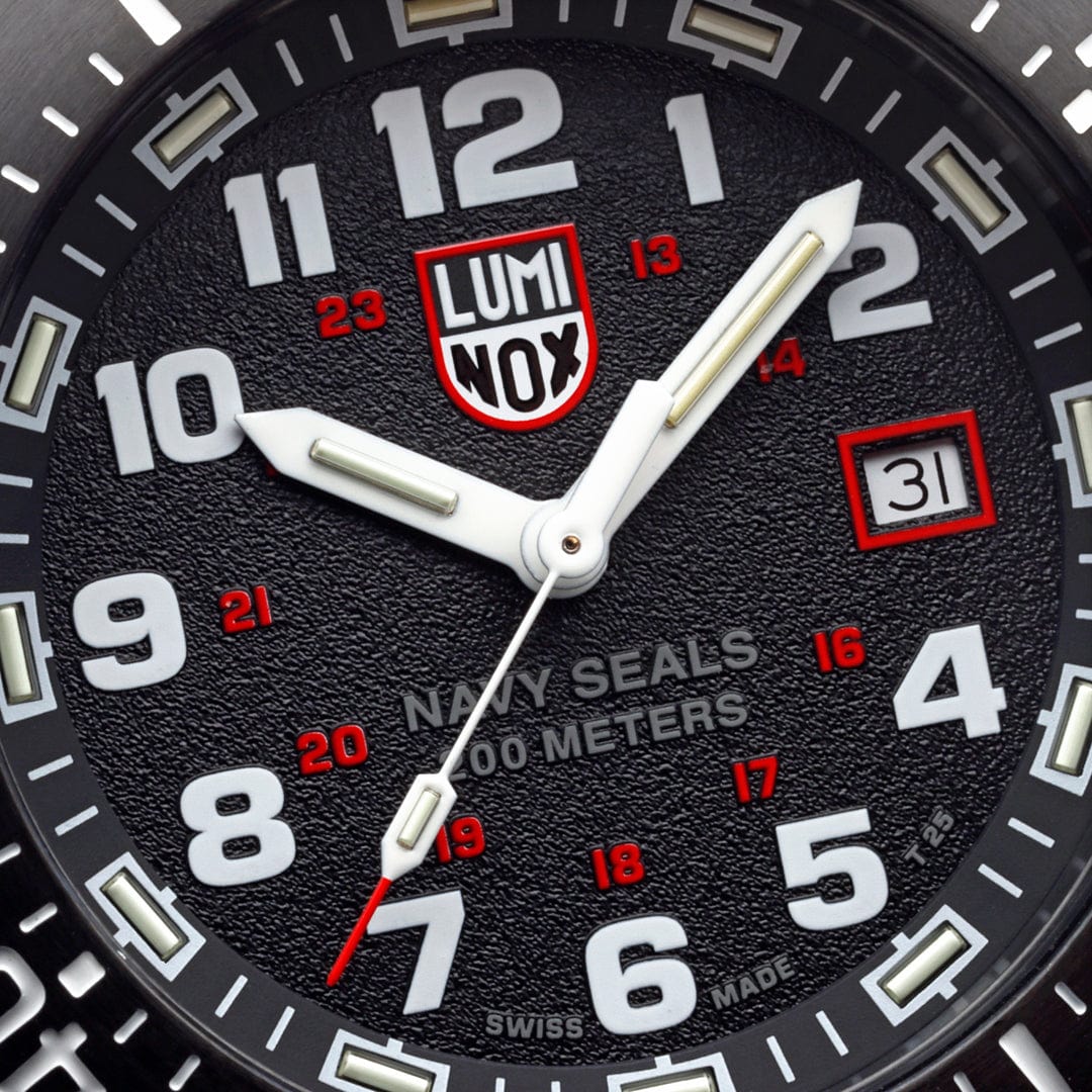 Luminox Navy SEAL 4230 Military Dive Watch - 45mm - Image 6