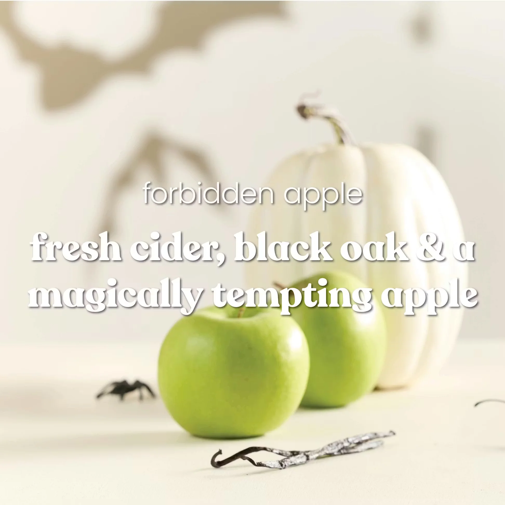 Yankee Candle Original Jar Candle - Forbidden Apple - Image 3