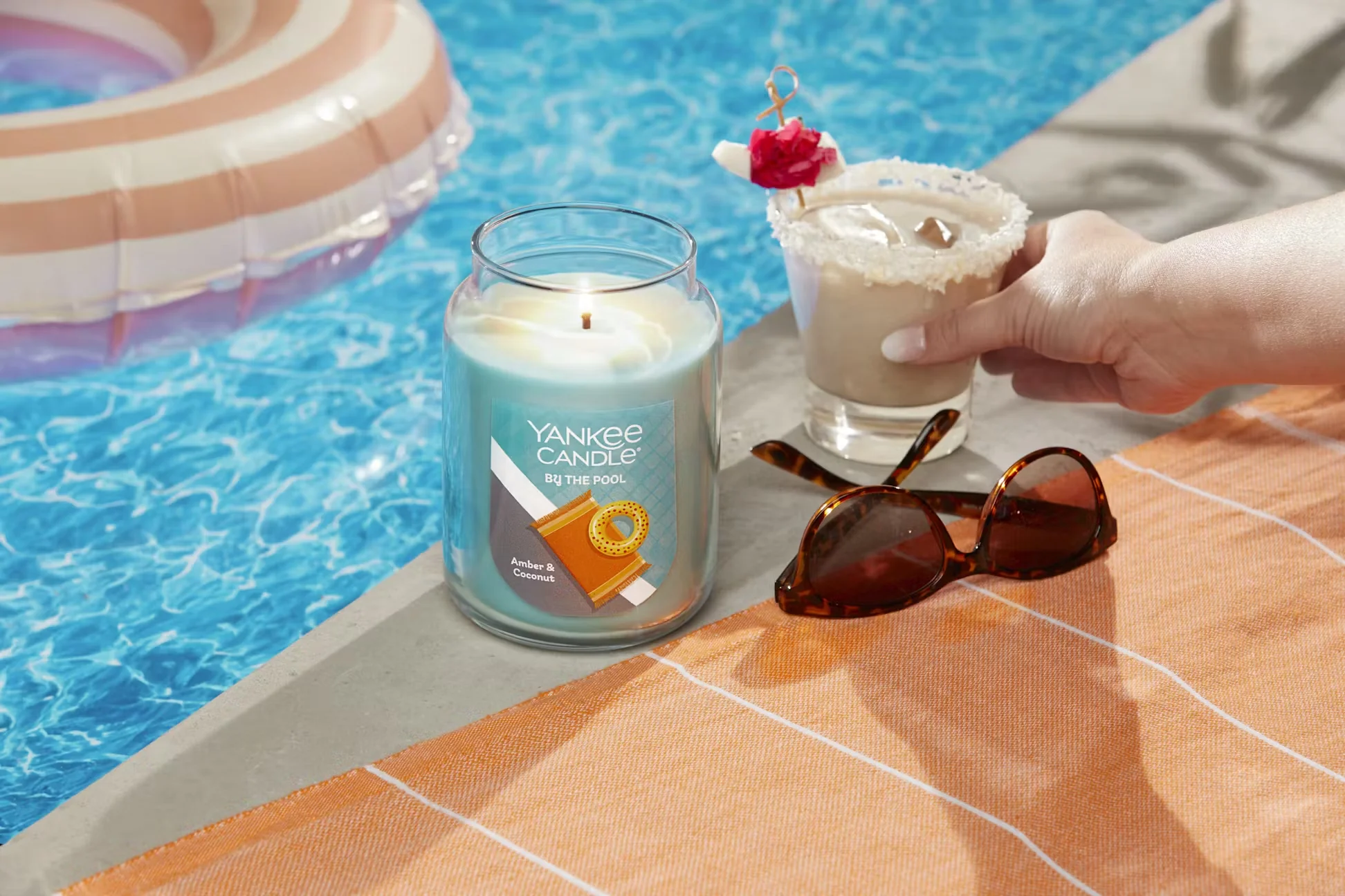 Yankee Candle Original Large Jar Candle - By The Pool - Image 2