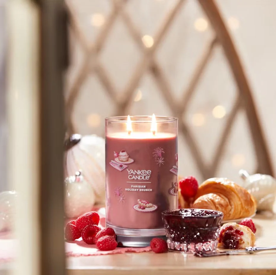 Yankee Candle Signature Large Tumbler Candle - Parisian Holiday Brunch - Image 2